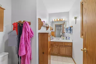 836 Meadowbrook Ln, Fond du Lac, WI 54935 - Photo 10