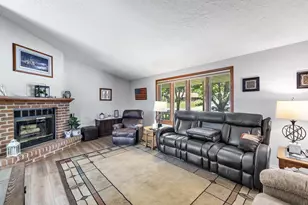 1732 Charles St, De Pere, WI 54115 - Photo 6