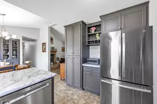 1732 Charles St, De Pere, WI 54115 - Photo 10