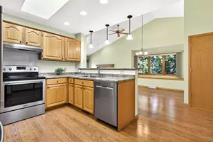 238 Lake Pointe Dr, Oshkosh, WI 54904 - Photo 26
