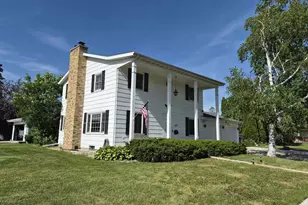 1456 W 4th Ave, Oshkosh, WI 54902 - Photo 1