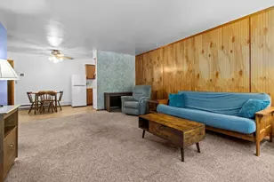 1699 Alcan Dr, Menasha, WI 54952 - Photo 10