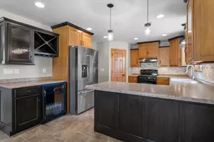 3336 Star Creek Ct, Green Bay, WI 54311 - Photo 8