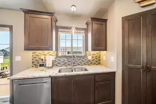 1941 Bear Paw Trail, Kaukauna, WI 54130 - Photo 18