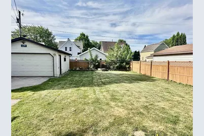 240 Rose Avenue, Fond du Lac, WI 54935 - Photo 6
