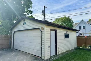 240 Rose Ave, Fond du Lac, WI 54935 - Photo 4