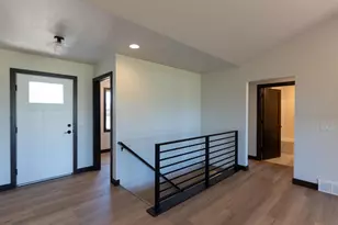 W5896 Edgewood Dr, Menasha, WI 54952 - Photo 28