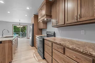 2731 Crestwood Springs Ct, Green Bay, WI 54304 - Photo 54