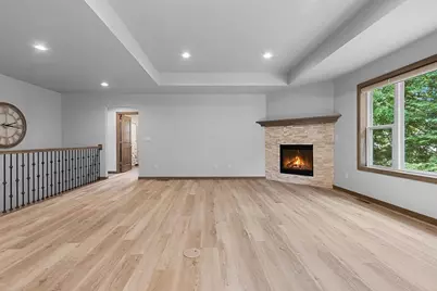 2731 Crestwood Springs Court, Green Bay, WI 54304 - Photo 14