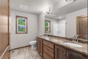2731 Crestwood Springs Ct, Green Bay, WI 54304 - Photo 26