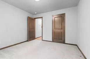 2731 Crestwood Springs Ct, Green Bay, WI 54304 - Photo 30