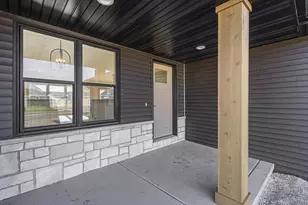1399 Crossroads Dr, De Pere, WI 54115 - Photo 8