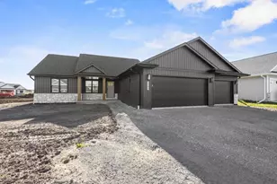 1399 Crossroads Dr, De Pere, WI 54115 - Photo 6