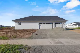 1387 Crossroads Dr, Hobart, WI 54114 - Photo 36