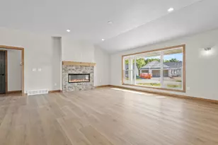 1400 Divinity Dr, De Pere, WI 54115 - Photo 2