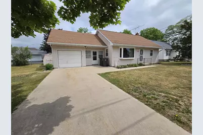 218 Dodge Street, Princeton, WI 54968 - Photo 1
