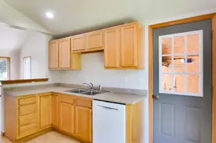 1224 Wirtz Ave, Green Bay, WI 54304 - Photo 8