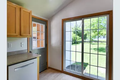 1224 Wirtz Avenue, Green Bay, WI 54304 - Photo 6