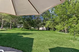 323 E Mission Rd, Green Bay, WI 54301 - Photo 6