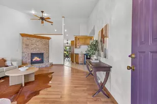 N9513 Cathy Ct, Appleton, WI 54915 - Photo 4