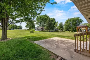 N9513 Cathy Ct, Appleton, WI 54915 - Photo 36