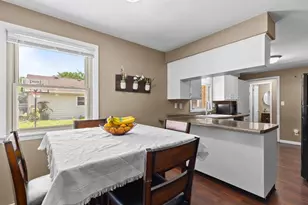 1125 Coolidge Ave, Oshkosh, WI 54902 - Photo 4