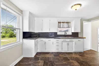 801 W Scott Street, Fond du Lac, WI 54937 - Photo 10