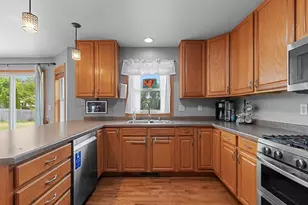 1204 Fairfax St, Oshkosh, WI 54904 - Photo 18