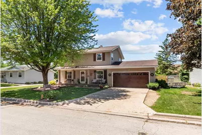1147 Green Acres Lane, Neenah, WI 54956 - Photo 2