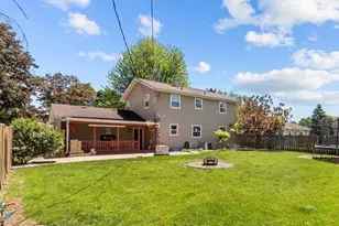 1147 Green Acres Ln, Neenah, WI 54956 - Photo 6