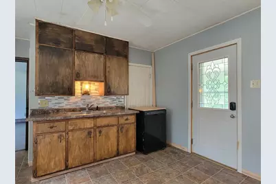 390 Water Street, Iola, WI 54945 - Photo 8