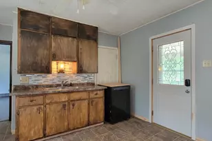 390 Water St, Iola, WI 54945 - Photo 8