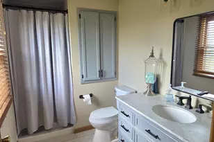 1264 Blue Ridge Dr, Green Bay, WI 54304 - Photo 6