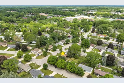 1715 Edgehill Drive, Green Bay, WI 54304 - Photo 6