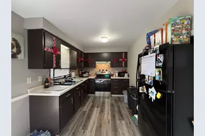 1715 Edgehill Drive, Green Bay, WI 54304 - Photo 12