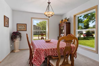 2595 Edgewood Lane, Green Bay, WI 54302 - Photo 8