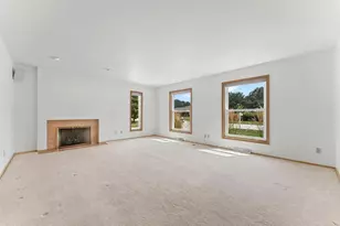 2595 Edgewood Ln, Green Bay, WI 54302 - Photo 16