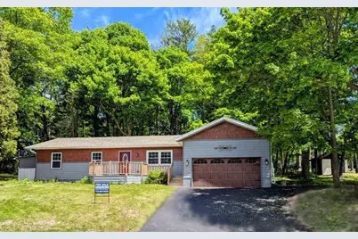 462 N 7th Place, Sturgeon Bay, WI 54235 - Photo 2