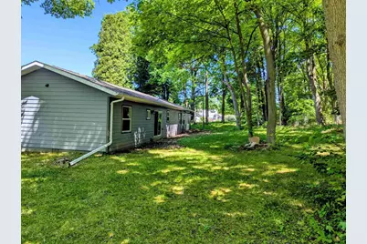 462 N 7th Place, Sturgeon Bay, WI 54235 - Photo 2