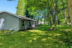 462 N 7th Pl, Sturgeon Bay, WI 54235 - Photo 2