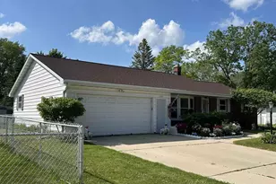 2276 Shady Ln, Green Bay, WI 54313 - Photo 24