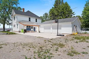 418 S Cecil St, Bonduel, WI 54107 - Photo 4