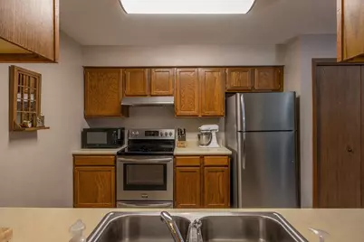 930 Manor Drive #63, Neenah, WI 54956 - Photo 10