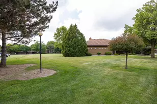 930 Manor Dr, Neenah, WI 54956 - Photo 30