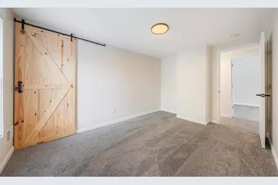 402 E Lincoln Avenue, Oshkosh, WI 54901 - Photo 20