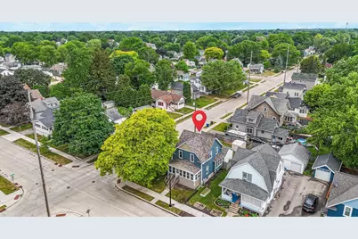 402 E Lincoln Avenue, Oshkosh, WI 54901 - Photo 26