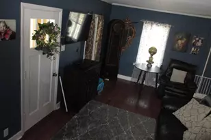 921 Liberty St, Green Bay, WI 54304 - Photo 8