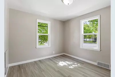 1831 S Oneida Street, Appleton, WI 54915 - Photo 12