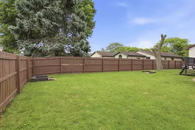 3236 S Whip Poor Will Lane, Appleton, WI 54915 - Photo 6