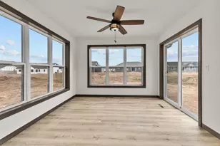 N9226 Homestead Ln, Appleton, WI 54915 - Photo 4